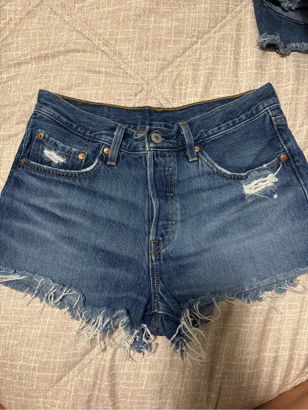 Levi's 501 Original Denim Shorts Classic Blue Wash W27